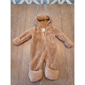 Nike baby boy snowsuit 6 mos